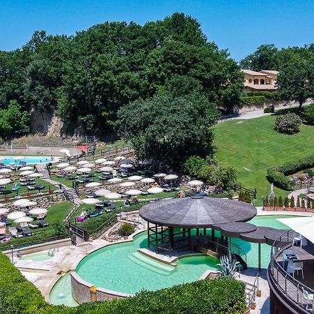 Residence Terme Di Sorano Bagian luar foto